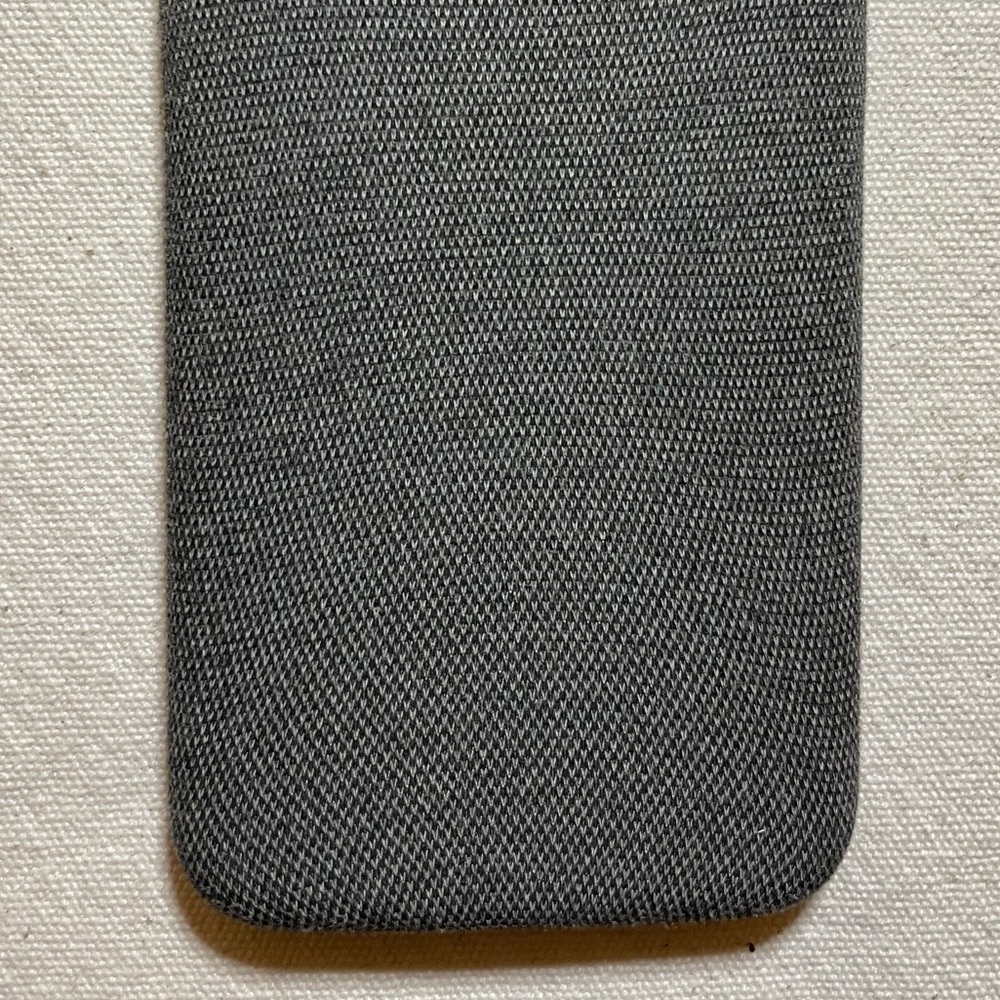 iPhone XR Gray Cloth Case - Picture 4 of 4